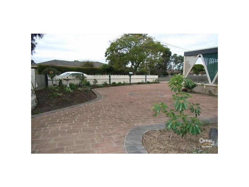 24 William Street, Tyabb VIC 3913