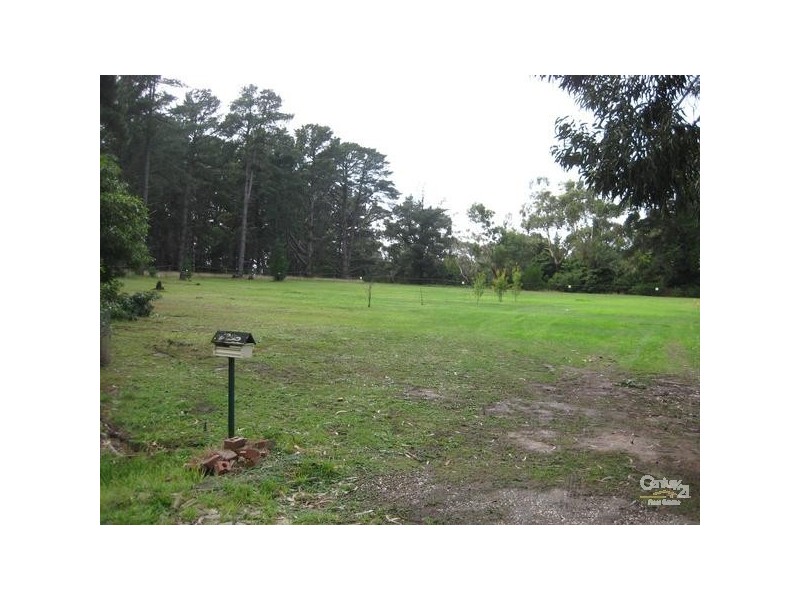 11 Cemetery Road, Hastings VIC 3915