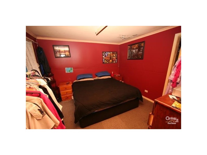 11 Cemetery Road, Hastings VIC 3915