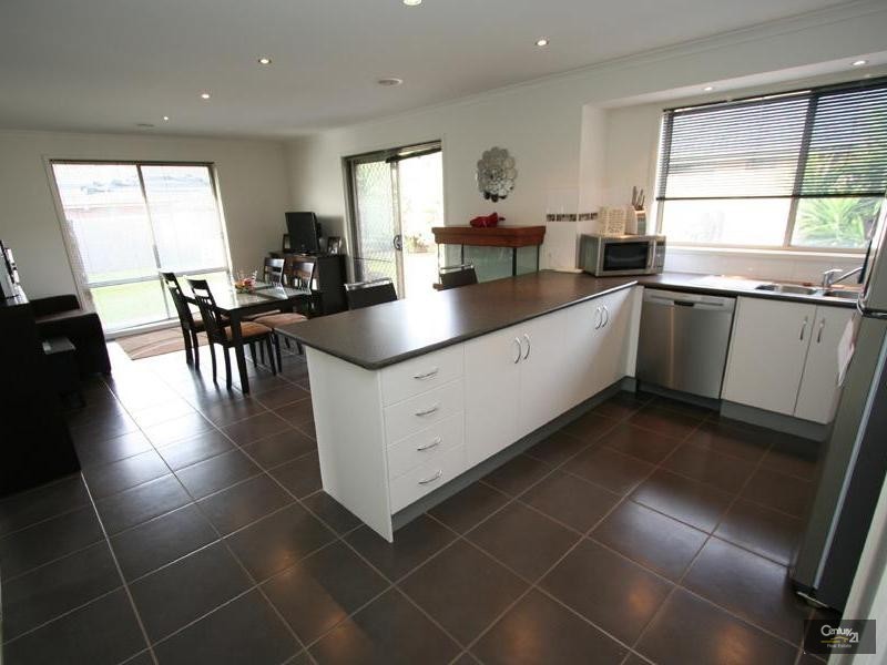 5 Spruce Drive, Hastings VIC 3915