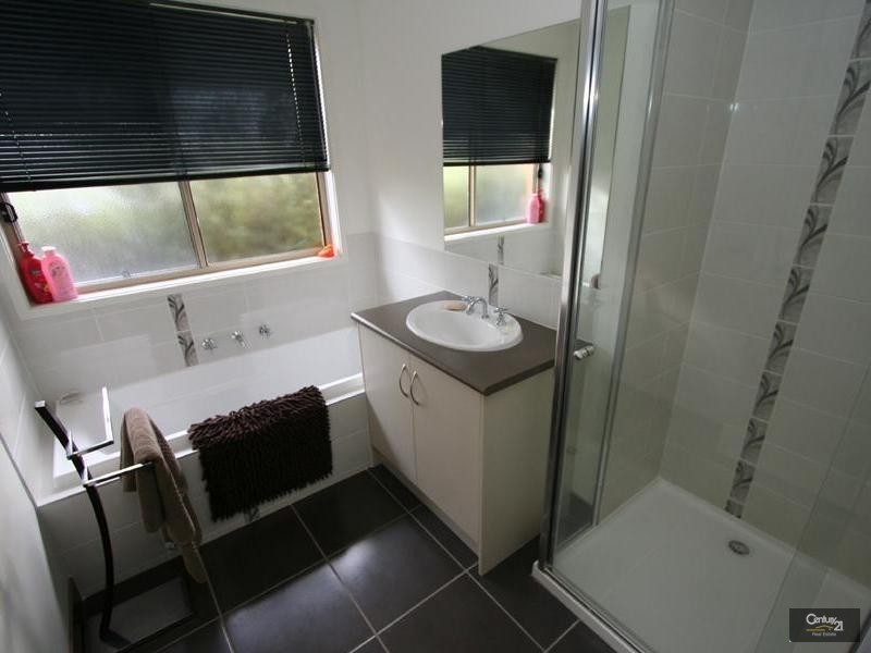 5 Spruce Drive, Hastings VIC 3915