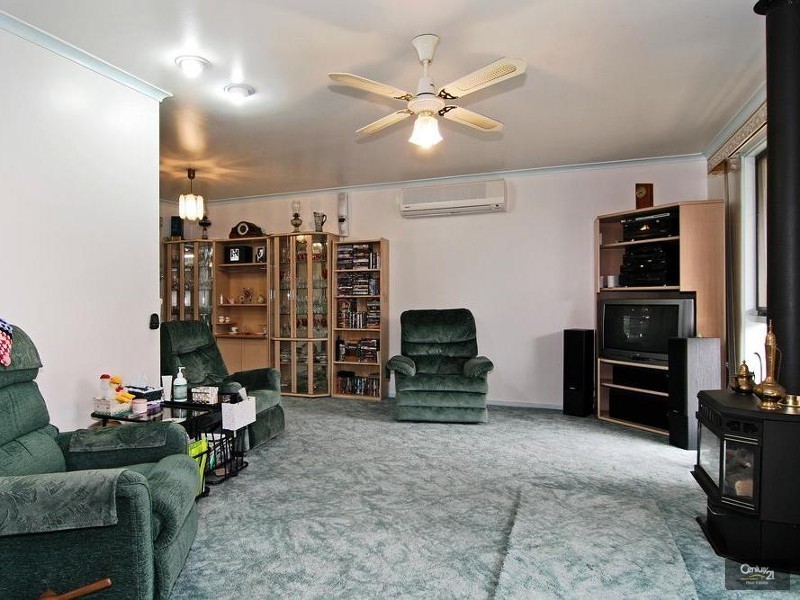 24 William Street, Tyabb VIC 3913