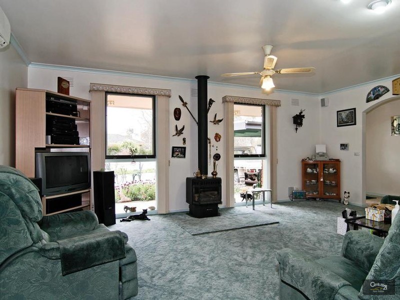 24 William Street, Tyabb VIC 3913