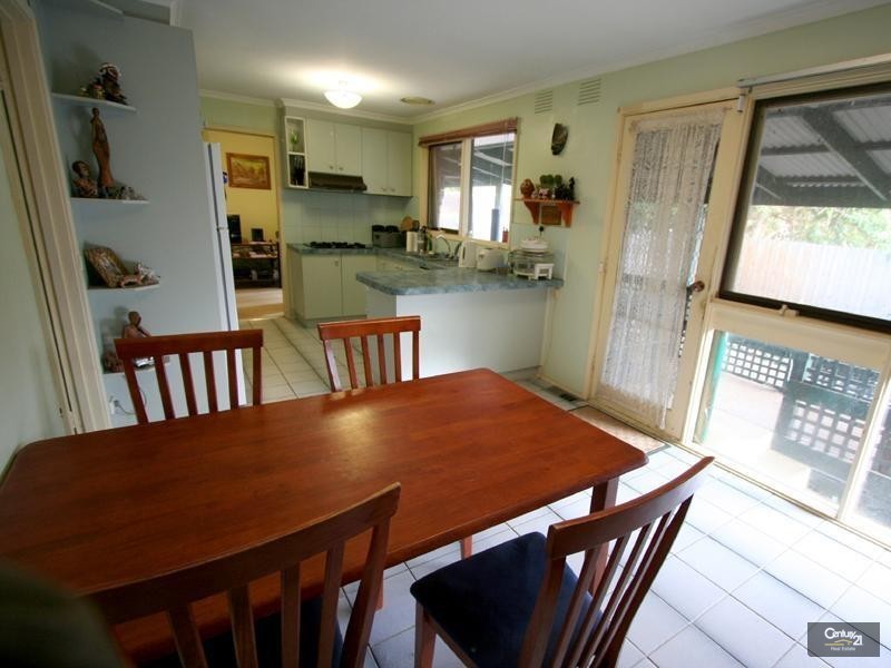 11 Westminster Court, Somerville VIC 3912