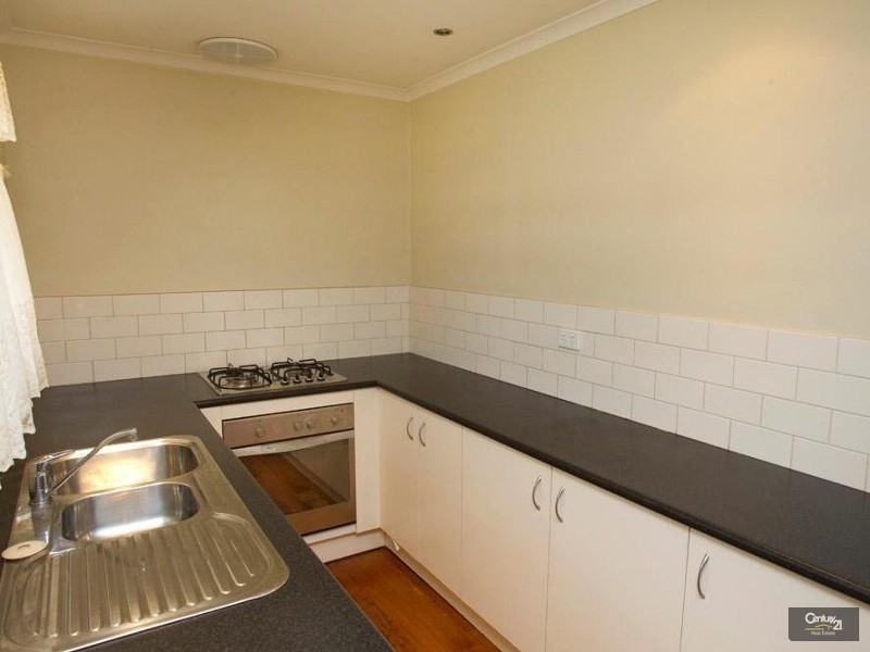 8 Bataan Court, Hastings VIC 3915