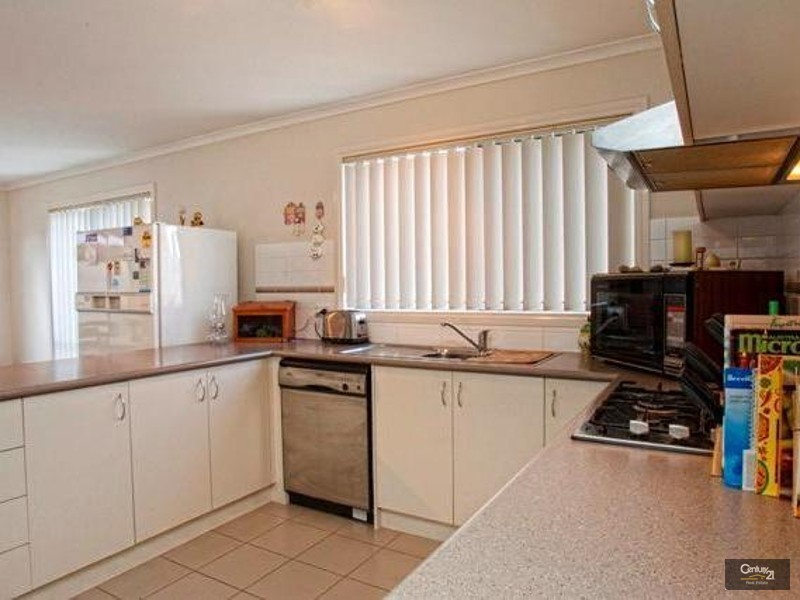 2 Dylan Drive, Hastings VIC 3915