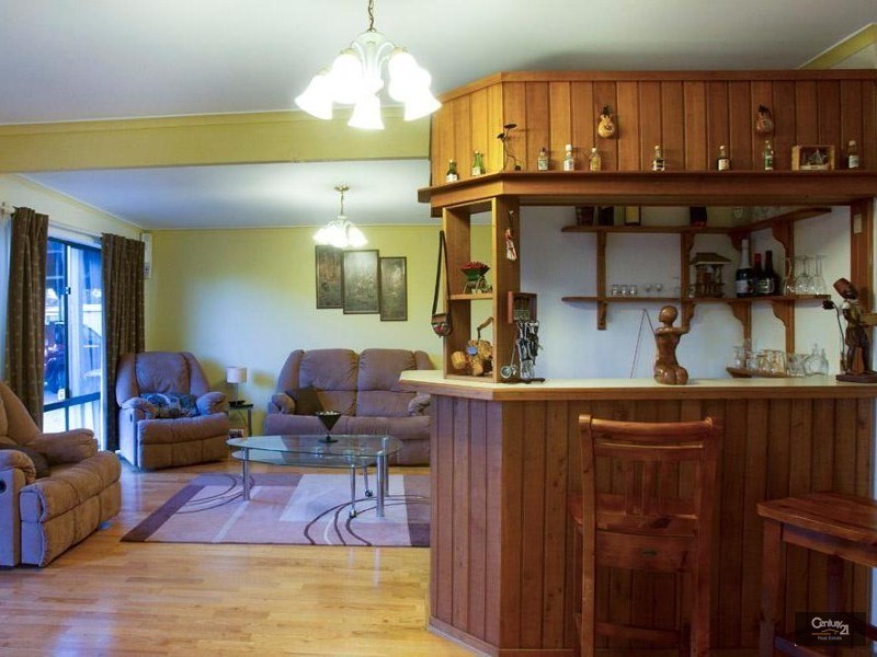 16 Pinewood Drive, Hastings VIC 3915