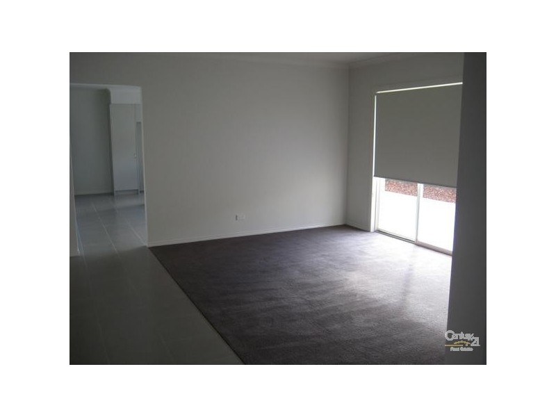 2/17 Railway Crescent, Hastings VIC 3915