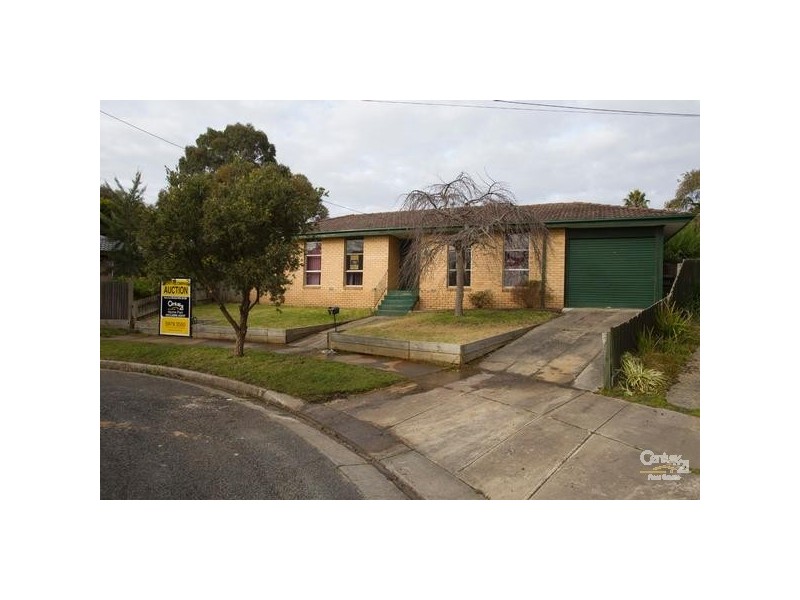 8 Bataan Court, Hastings VIC 3915