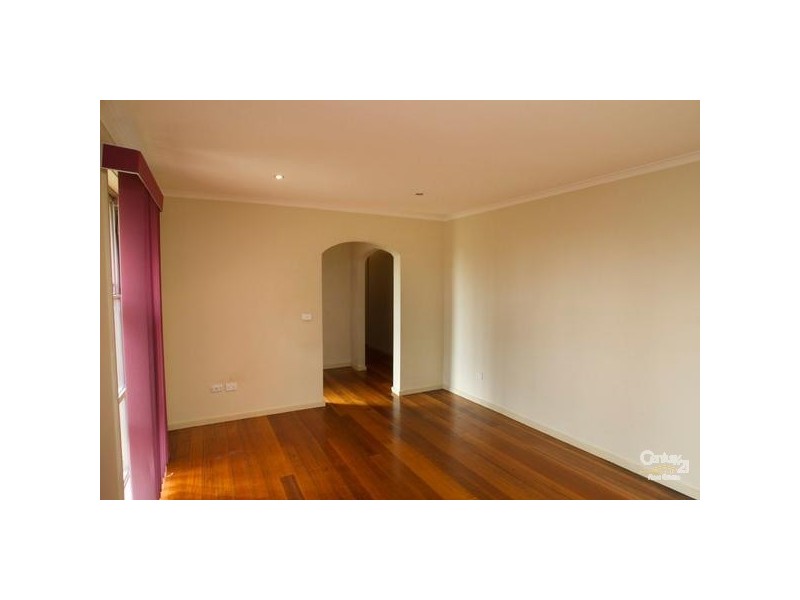 8 Bataan Court, Hastings VIC 3915