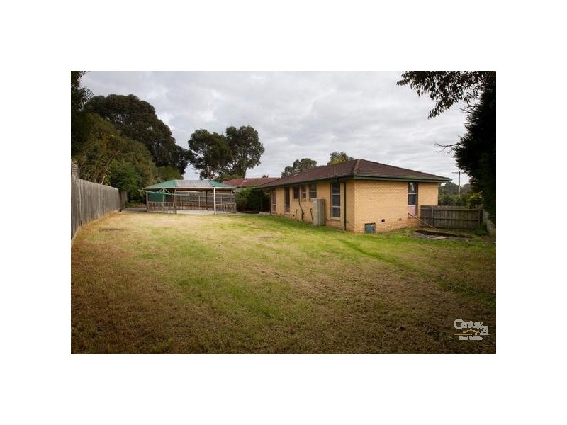 8 Bataan Court, Hastings VIC 3915