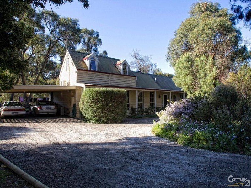 2 Dunstan Street, Bittern VIC 3918