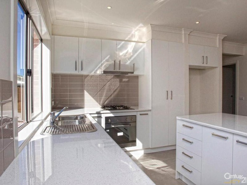 2/16 Douglas Street, Hastings VIC 3915