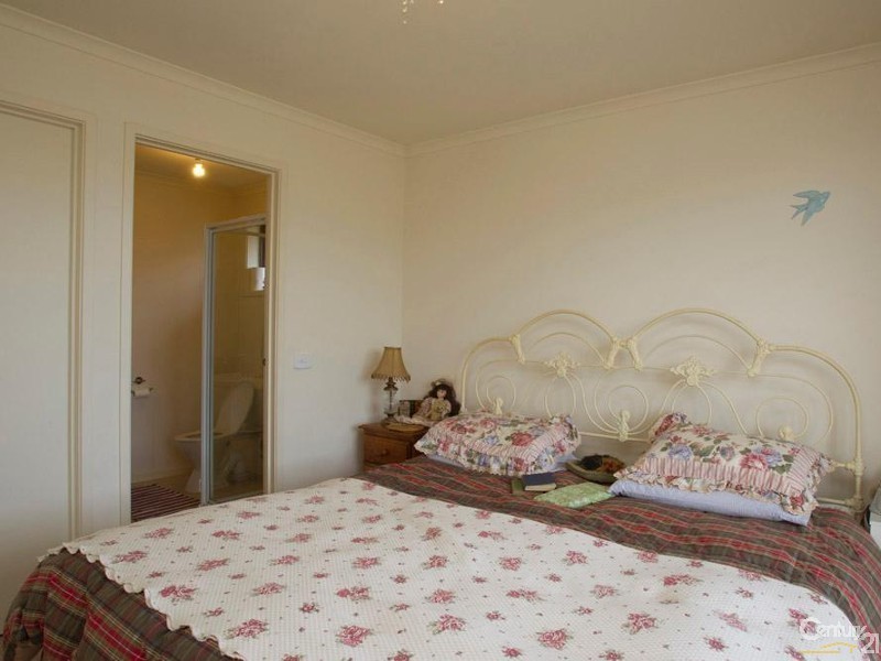 9 Banksia Crescent, Tyabb VIC 3913