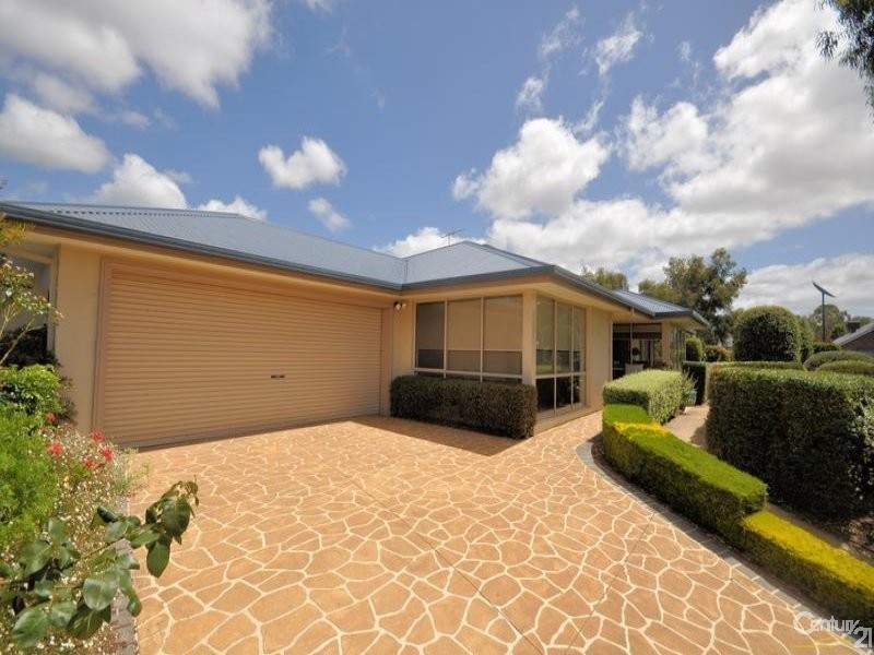 3 Kuan Yin Place, Hastings VIC 3915