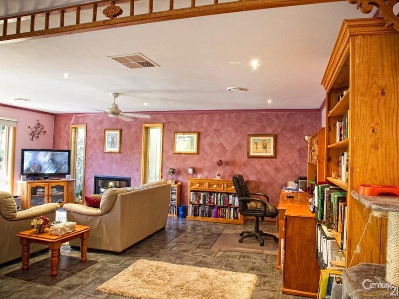 6 Snow Gum Place, Somerville VIC 3912