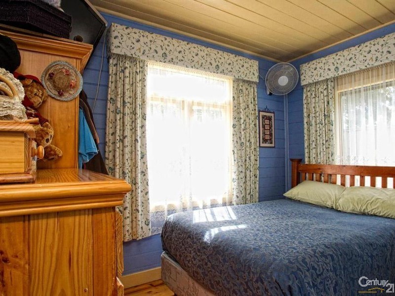 2416 Frankston Flinders Road, Bittern VIC 3918