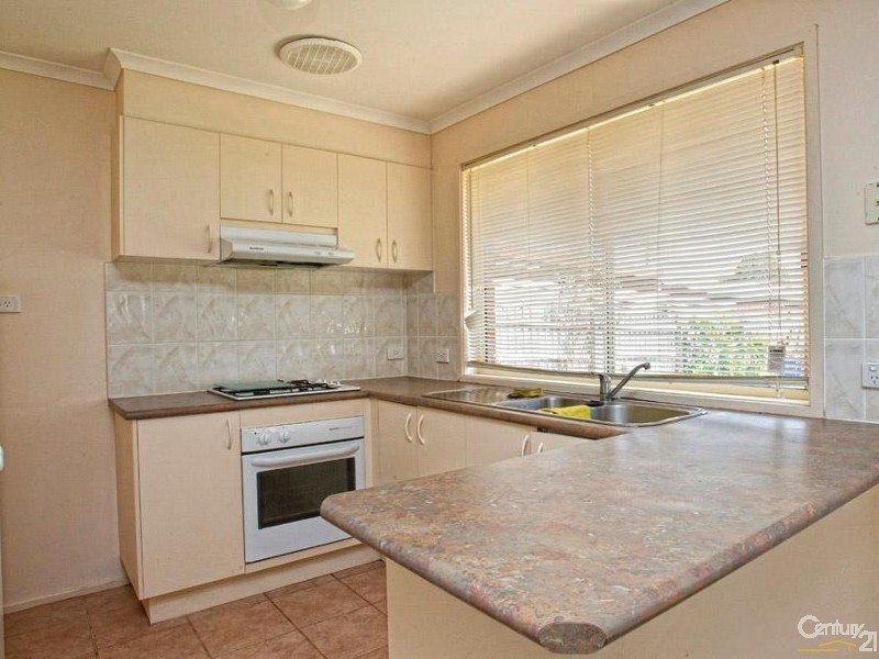 17 Hilltop Rise, Hastings VIC 3915