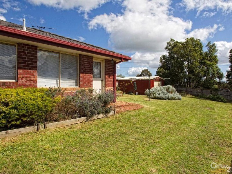 17 Hilltop Rise, Hastings VIC 3915
