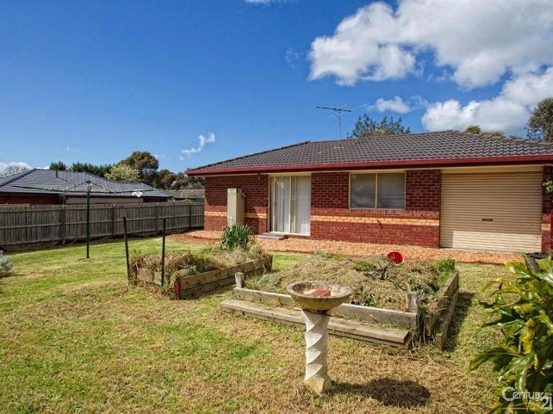 17 Hilltop Rise, Hastings VIC 3915