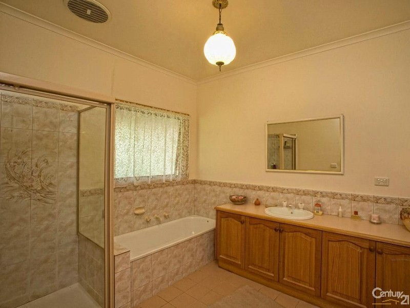 24 Hamilton Street, Crib Point VIC 3919