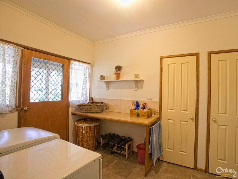 24 Hamilton Street, Crib Point VIC 3919