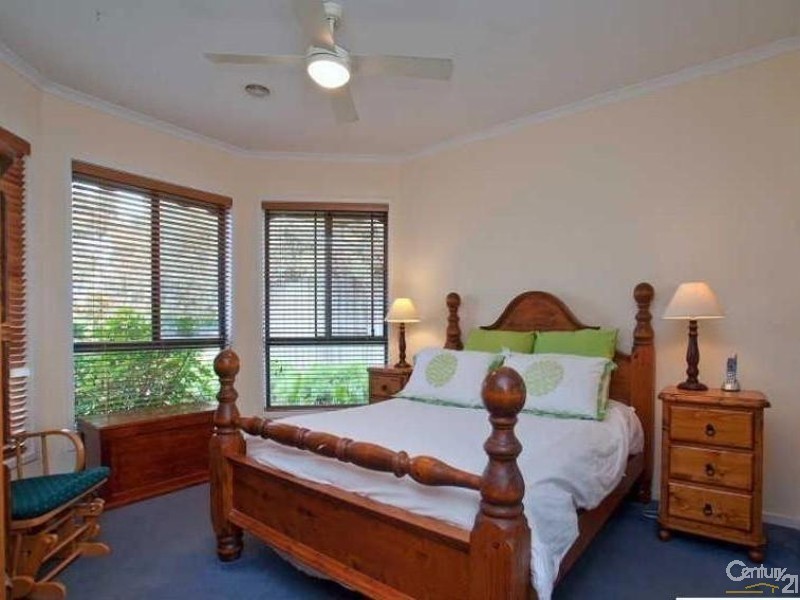 16 Kuan Yin Place, Hastings VIC 3915