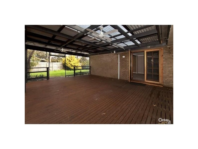 4 Iranda Street, Frankston VIC 3199