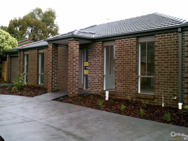 2/14 Hilltop Rise, Hastings VIC 3915