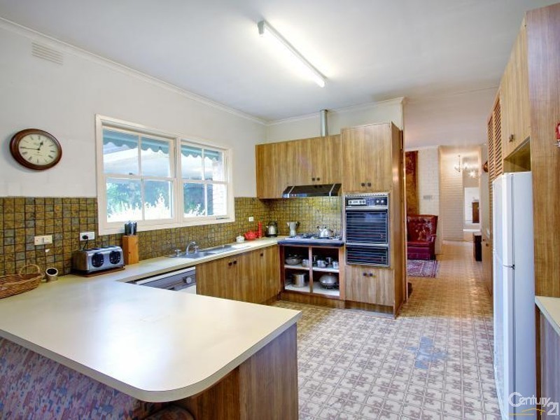368 Stumpy Gully Road (Cnr. Myers Road) Melway ref 163 E 8, Balnarring VIC 3926