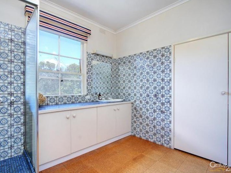 368 Stumpy Gully Road (Cnr. Myers Road) Melway ref 163 E 8, Balnarring VIC 3926