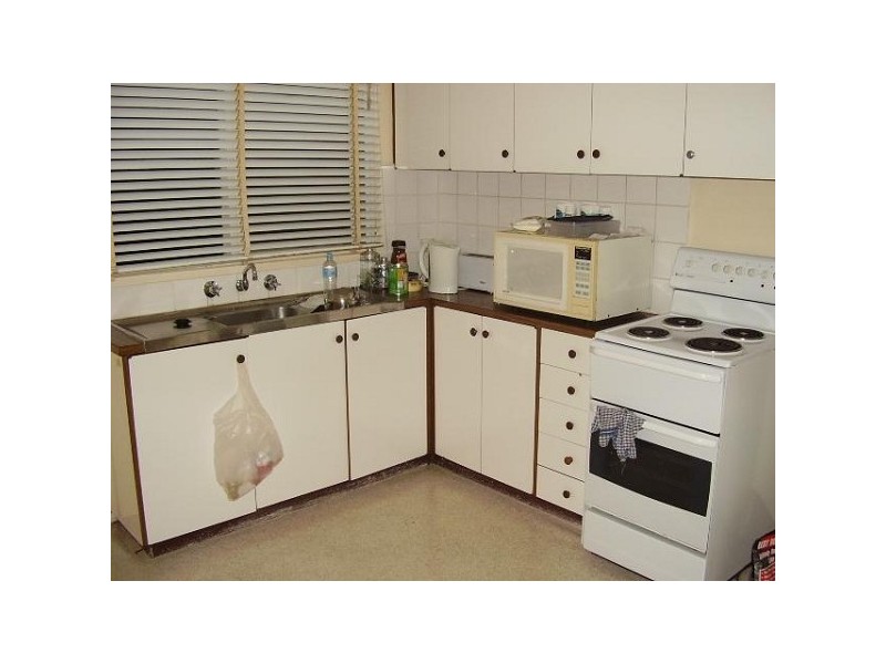 2/26 Warren Road, Cheltenham VIC 3192