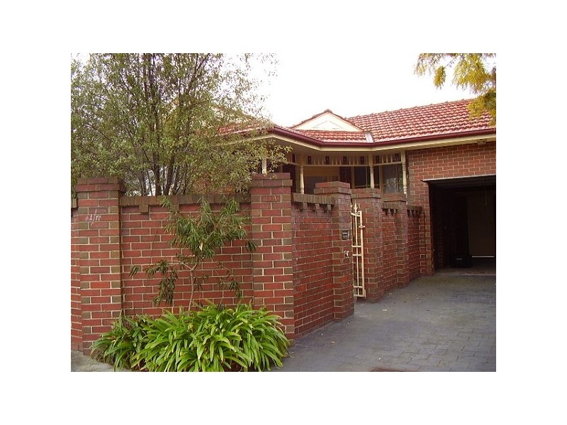 1/11 Woodville Avenue, Glen Huntly VIC 3163