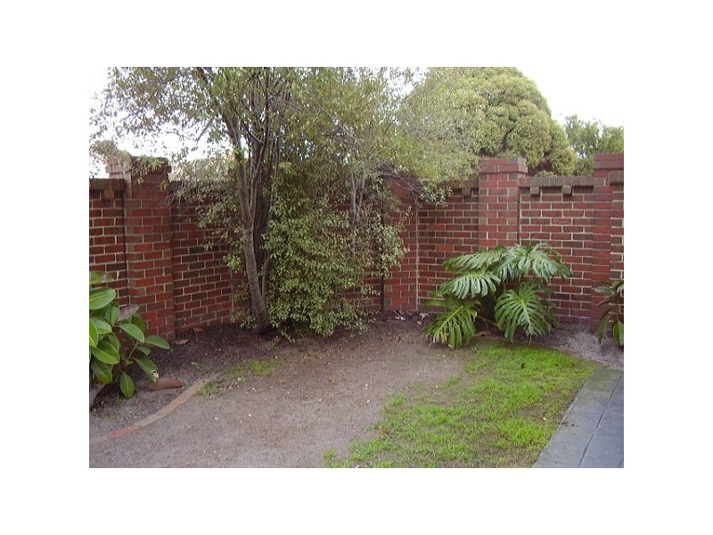 1/11 Woodville Avenue, Glen Huntly VIC 3163