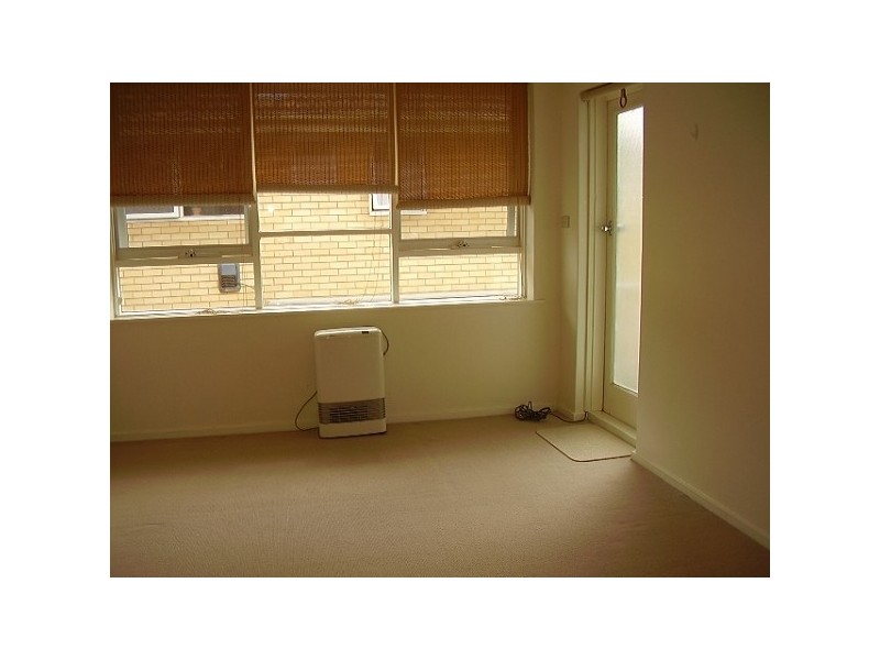 8/3c Innellan Road, Murrumbeena VIC 3163