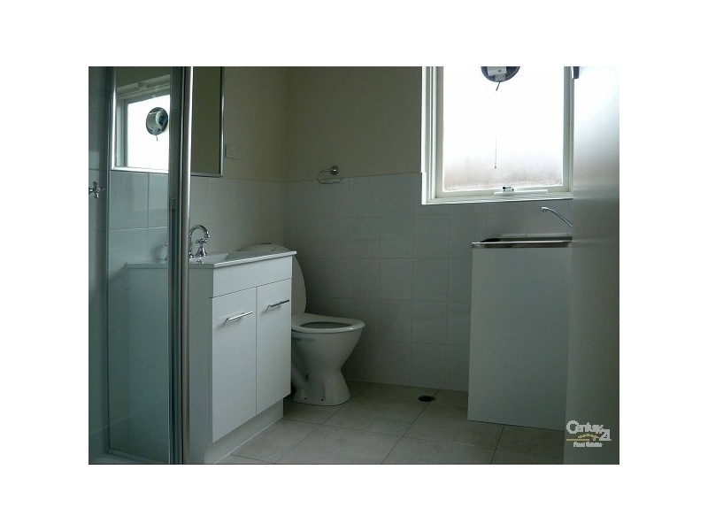 2/144 Oakleigh Road, Carnegie VIC 3163