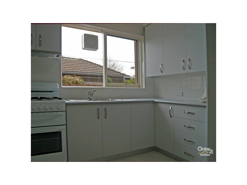 2/144 Oakleigh Road, Carnegie VIC 3163