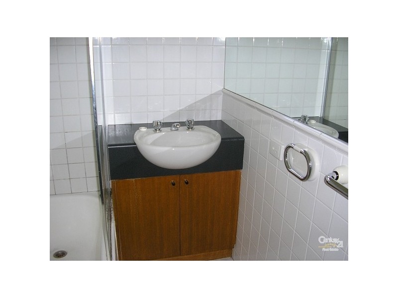 4/13 Holloway Street, Ormond VIC 3204