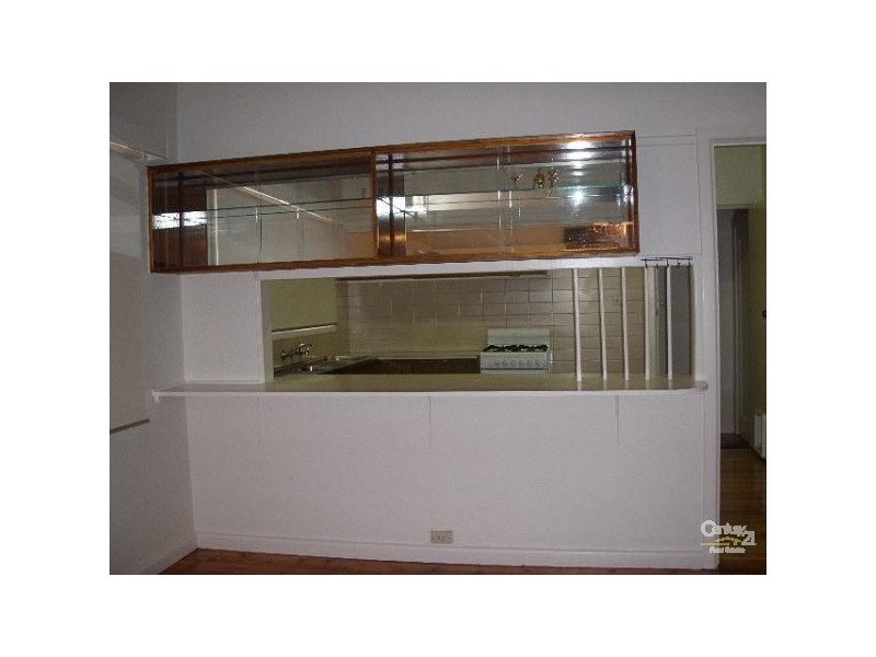 2 Strathearn Avenue, Murrumbeena VIC 3163