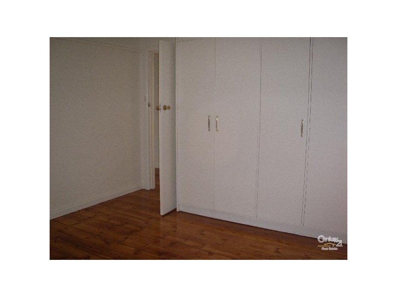 2 Strathearn Avenue, Murrumbeena VIC 3163