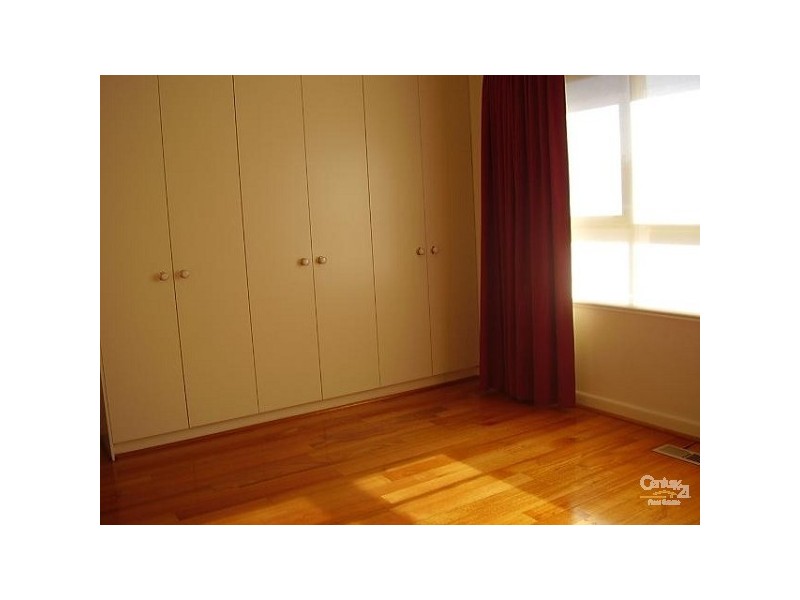 4/56 Coorigil Road, Carnegie VIC 3163