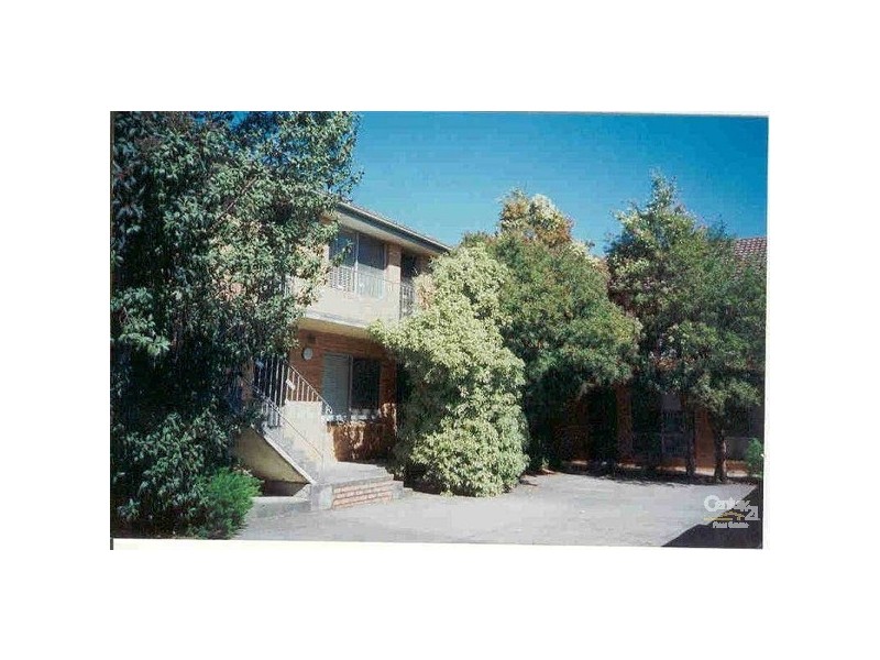 10/1 Looker Street, Murrumbeena VIC 3163