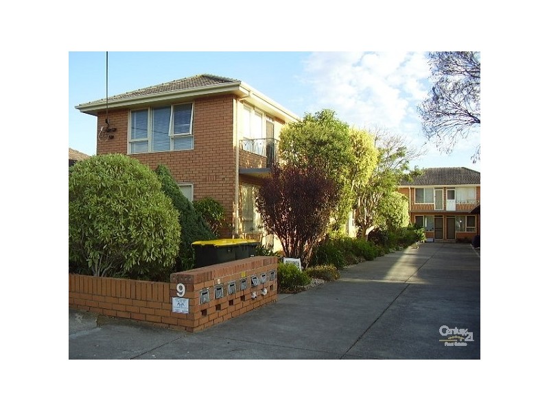 11/9 Waratah Avenue, Glen Huntly VIC 3163