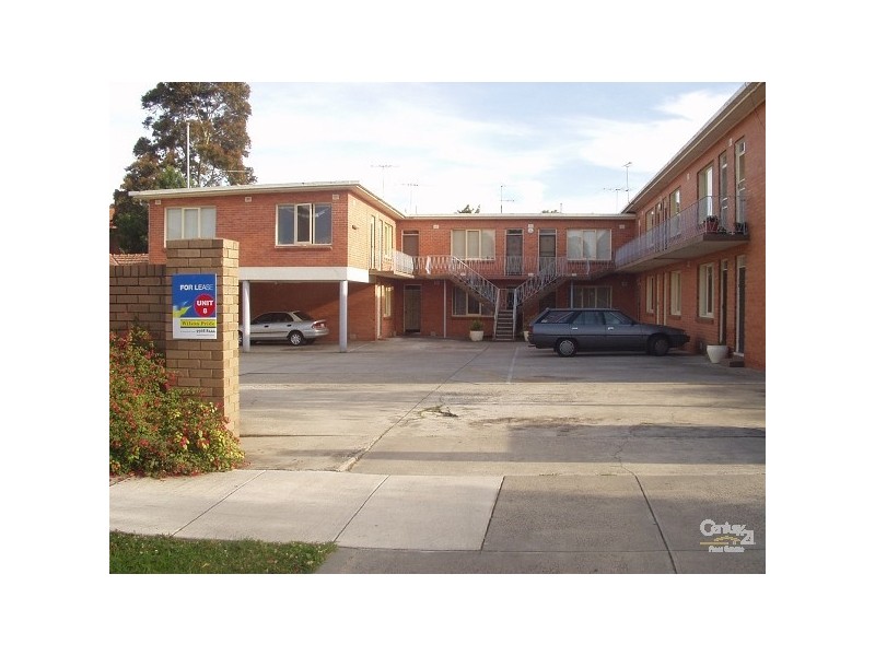 8/20 Loch Avenue, St Kilda East VIC 3183