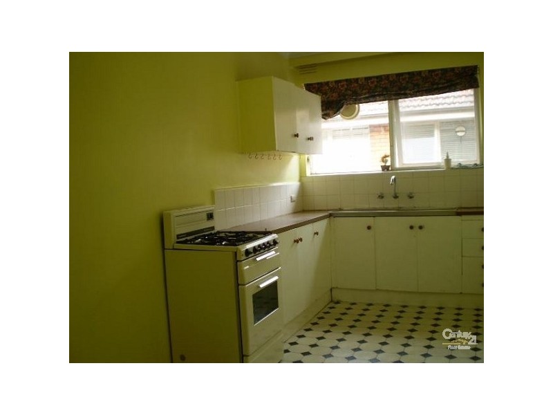 13/82 Coorigil Road, Carnegie VIC 3163