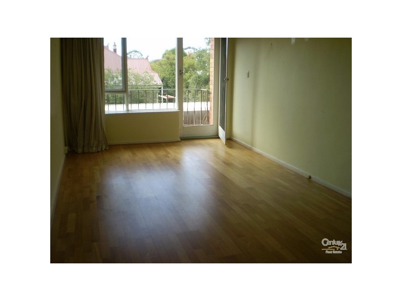 13/82 Coorigil Road, Carnegie VIC 3163