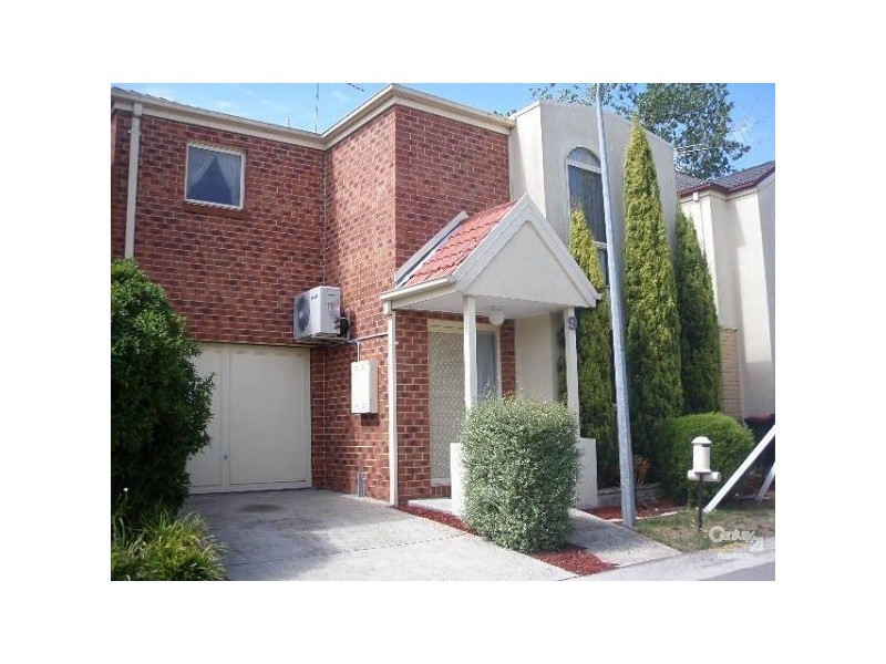 9 Elmtree Terrace, Chadstone VIC 3148