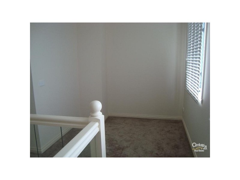 1/13 Mernda Avenue, Carnegie VIC 3163