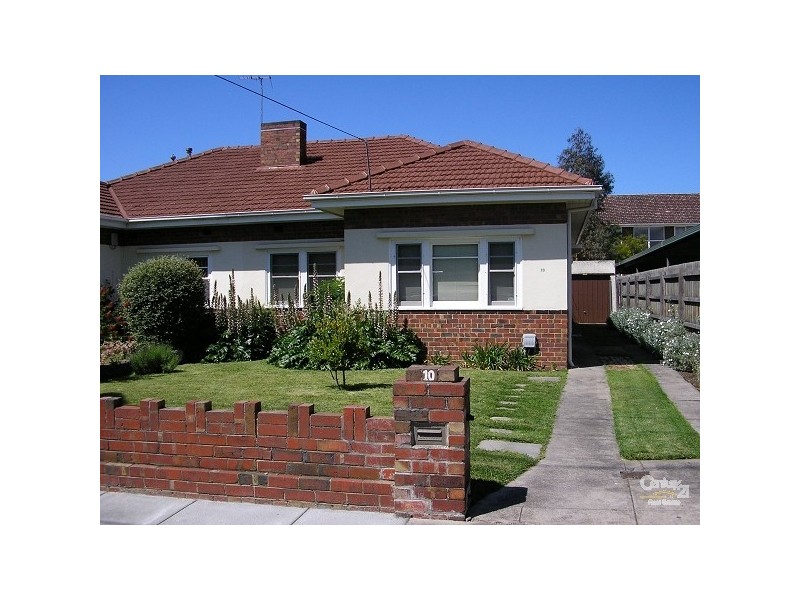 10 Kangaroo Road, Murrumbeena VIC 3163