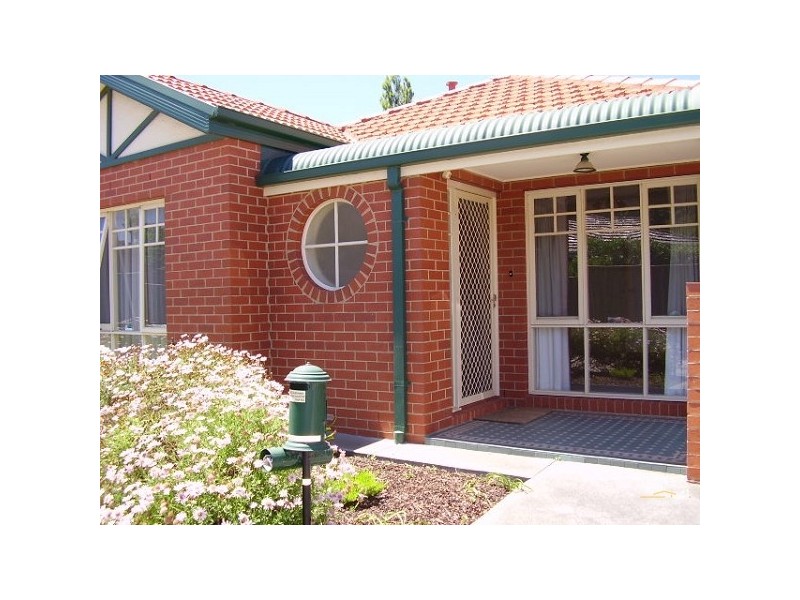 4/17 Maroo Street, Hughesdale VIC 3166